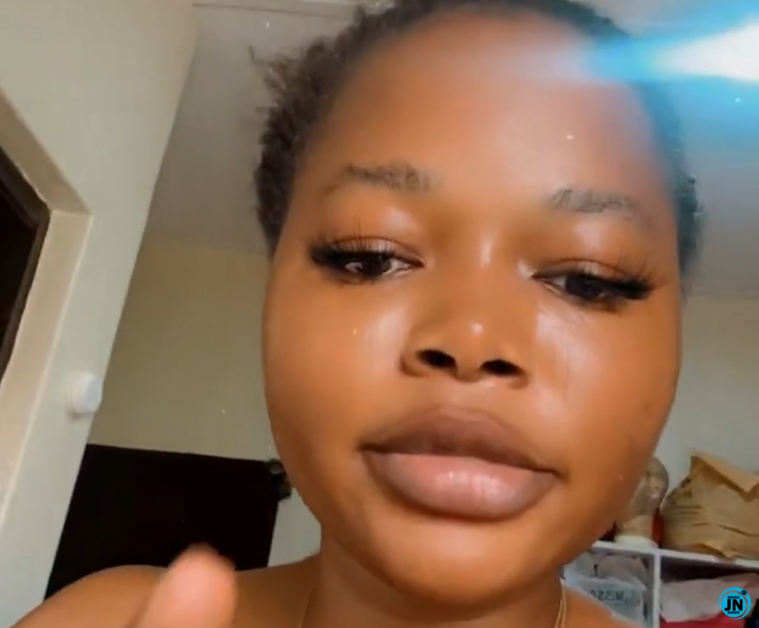 Lady cries out as friend’s mum confronts her for billing husband.